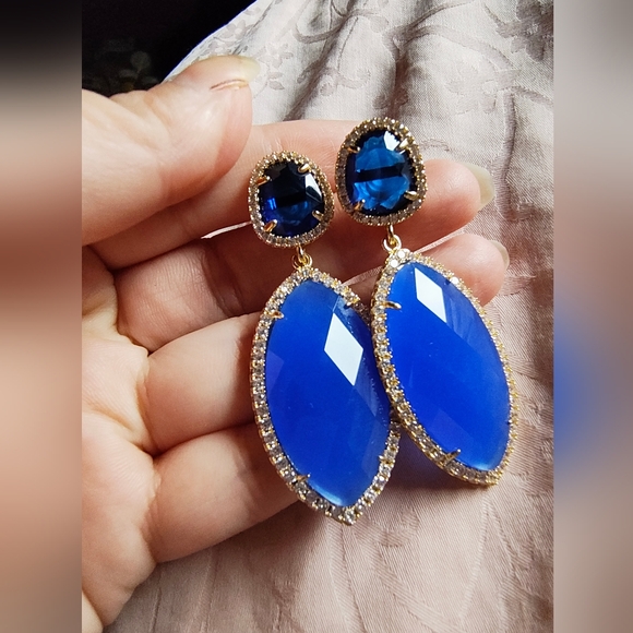 Beautiful Royal Blue earings from Nordstrom - Picture 4 of 7